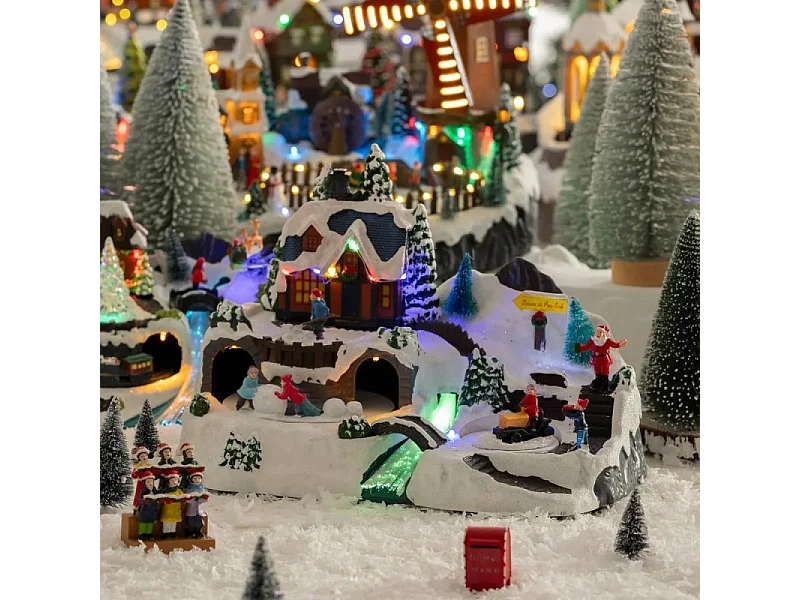 Village de Noël lumineux Maison du Père Noël Tracteur en mouvement