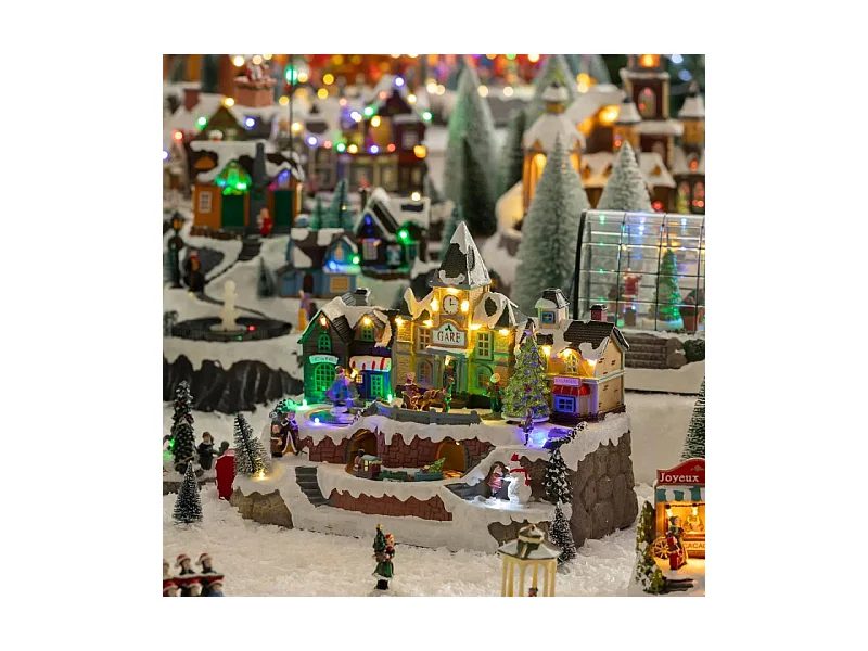 Village de Noël lumineux, animé et musical  La gare et son train