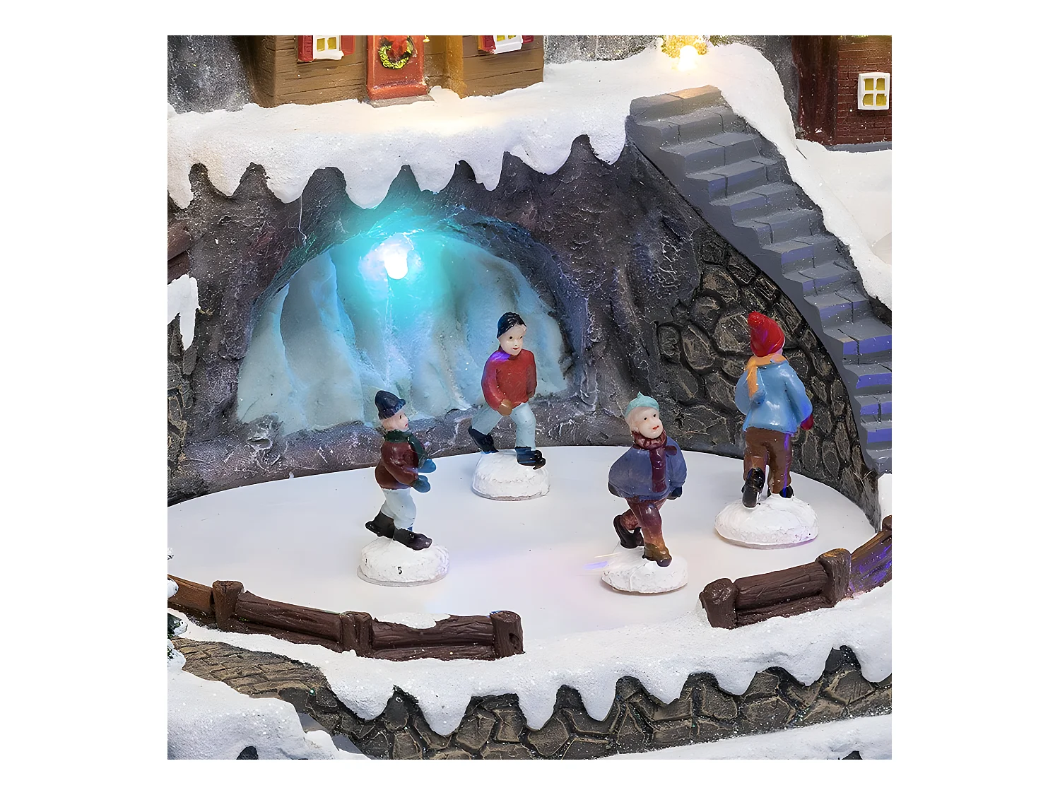 Village de Noël lumineux, animé et musical Maisons autour d'un Etang gelé