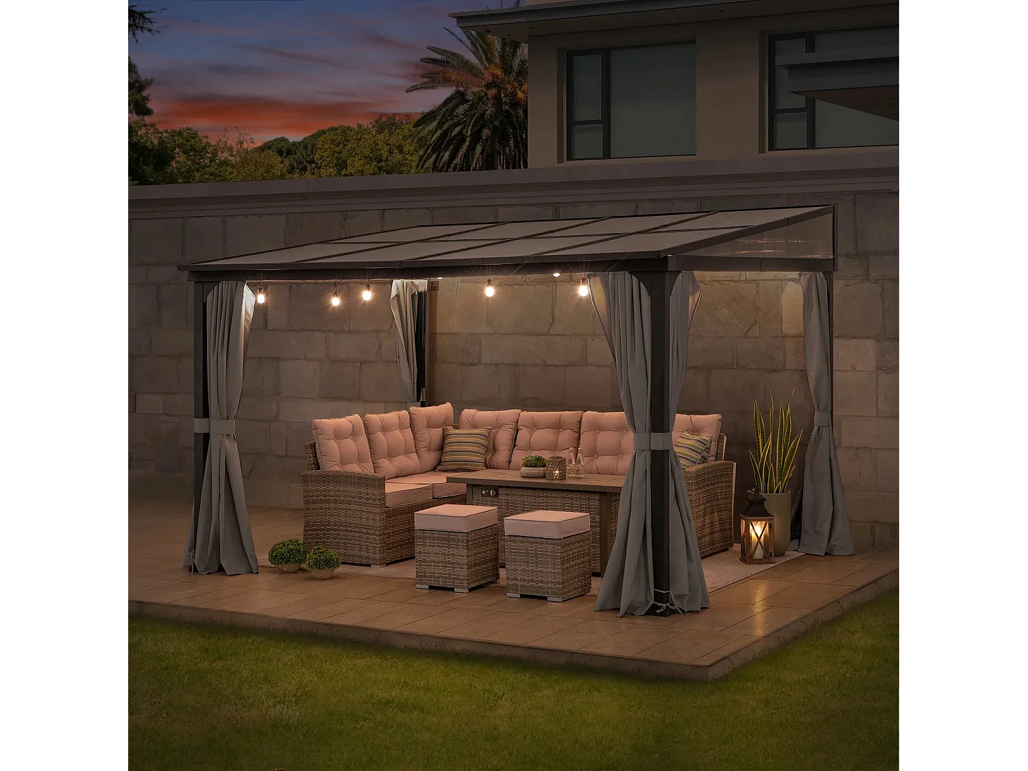 Tonnelle murale à toit métallique, tonnelle adossée avec rideau et filet MEIJE 360 cm x 300 cm