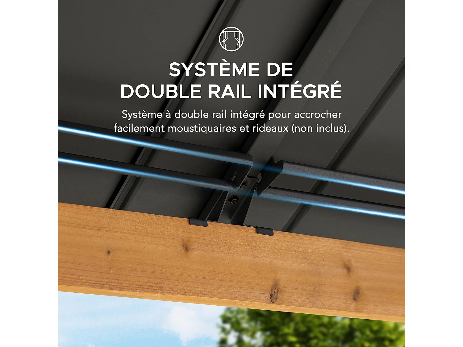 Tonnelle en bois avec toit rigide à deux niveaux en acier anthracite et avec rideau et filet Trivor 390 cm x 450 cm