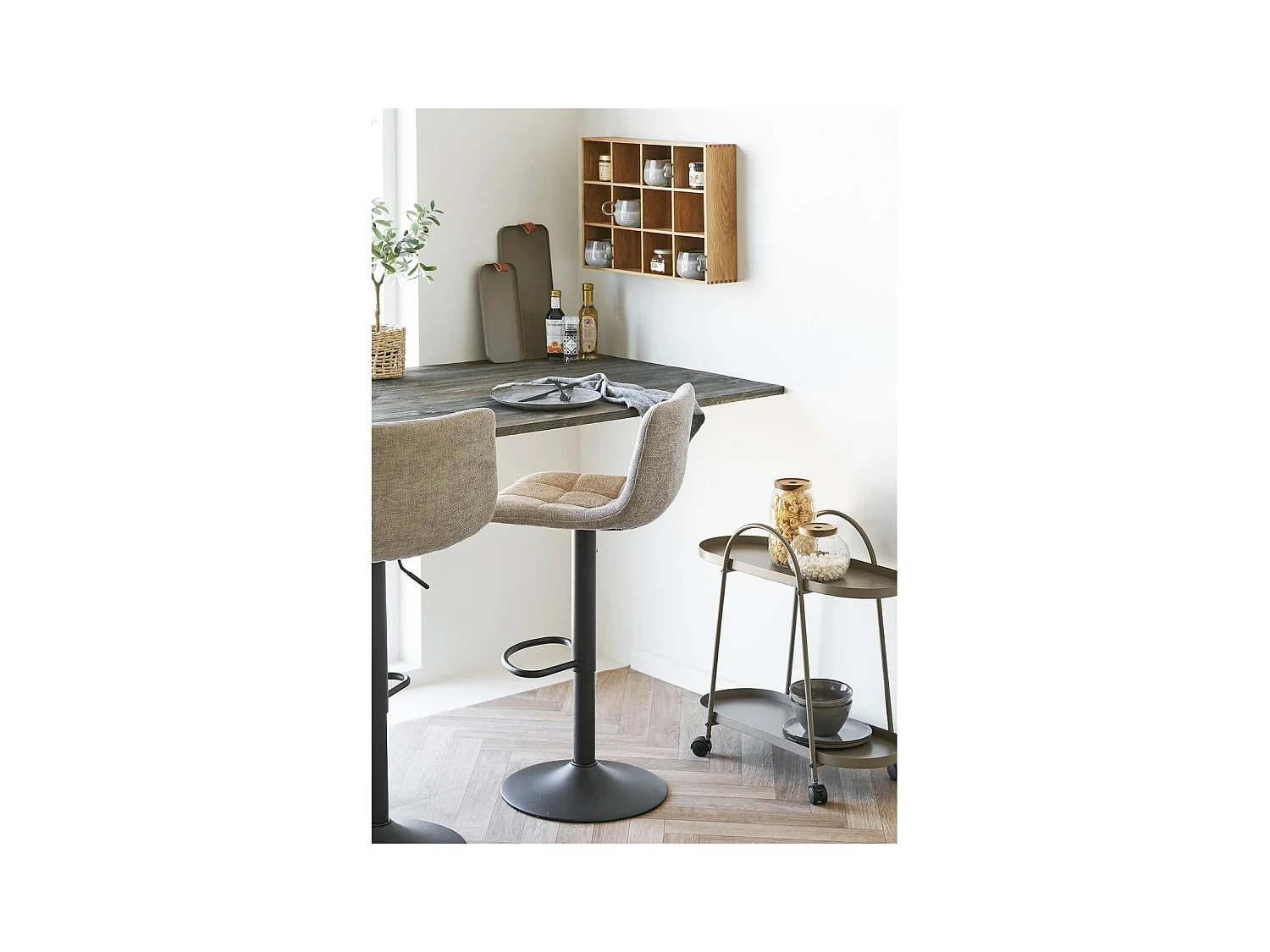 Zestaw 2 wysokich stołków Middelfart, Beżowy, 43x45x108 cm, Epikasa