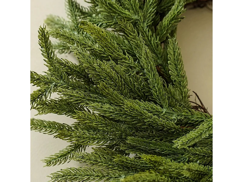 Guirnalda navideña de pino Norfolk "Liam" con efecto For Real Touch de Ø 60 cm