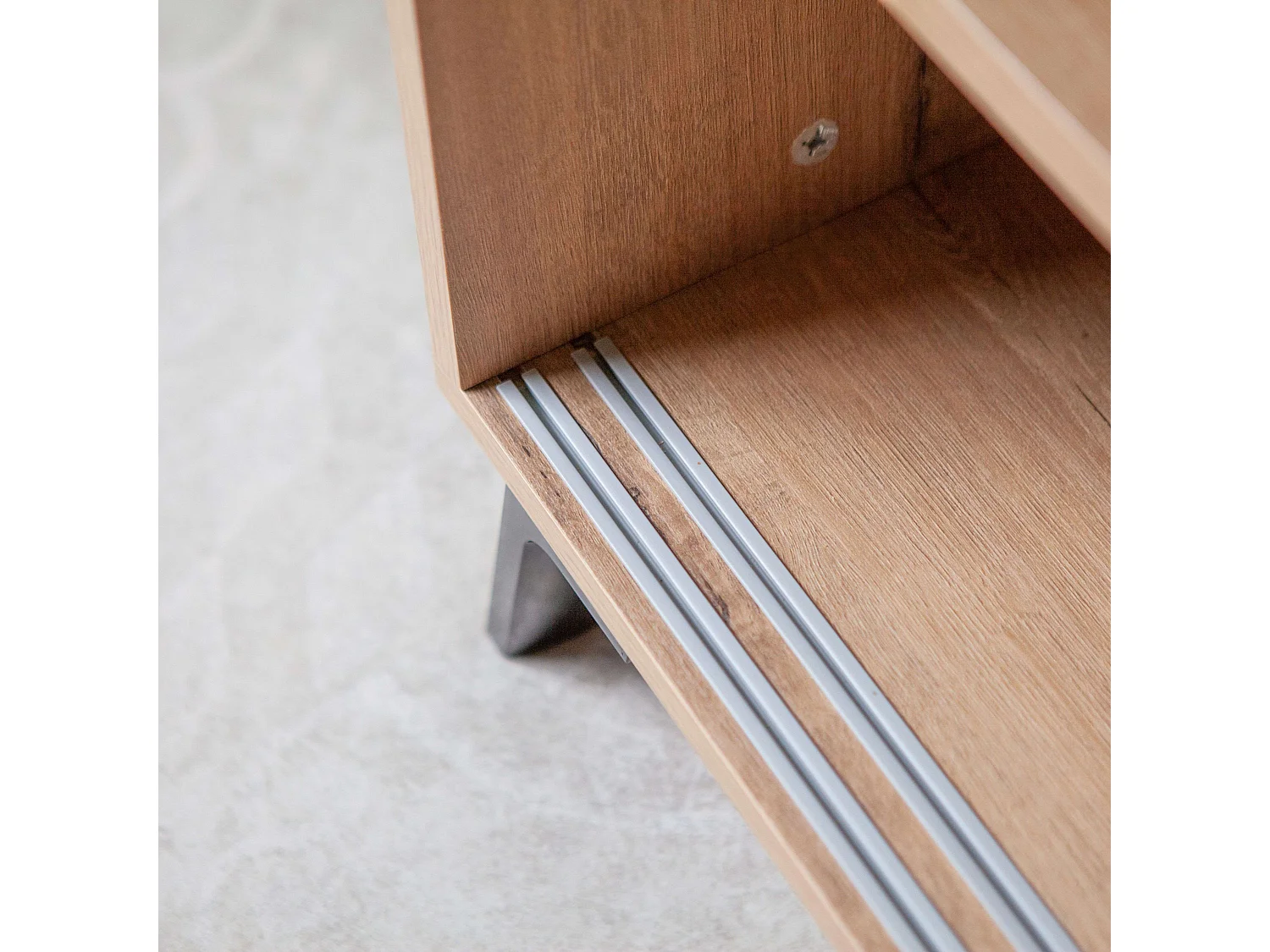 Mesa TV Kamet 2 Puertas Correderas Roble Gold Industrial 52x160x40 cm