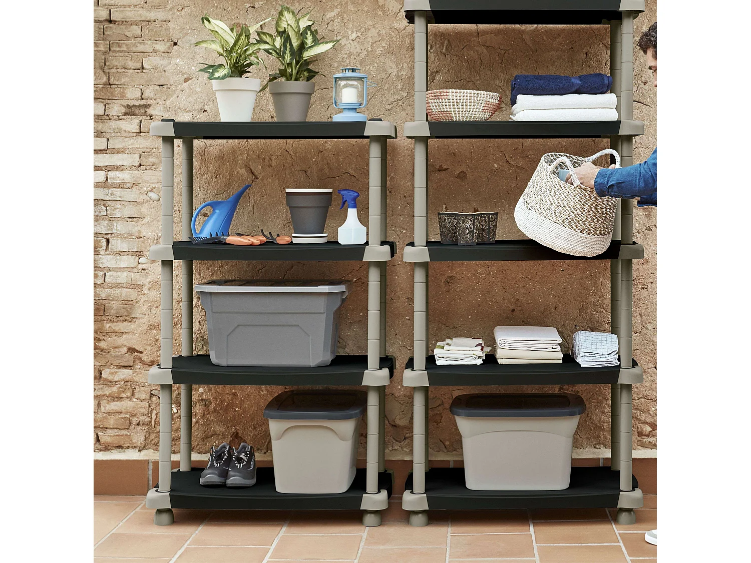 Étagère extensible Titanium avec 4 tablettes réglables, noire, 88 x 150 x 43 cm