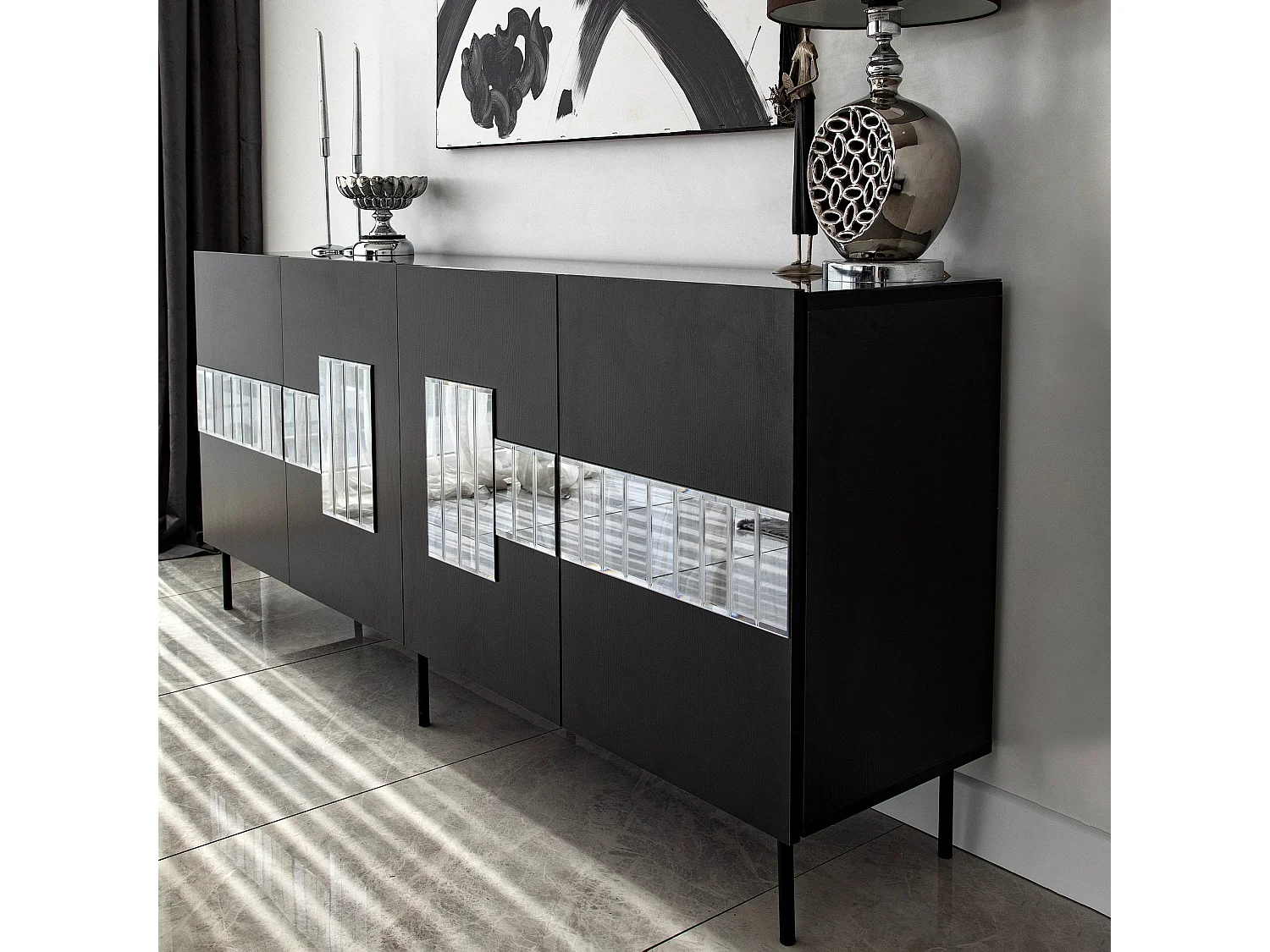 Elegante credenza, nera e fumé, 180 x 80 x 40 cm | Pannello truciolare rivestito in melamina al 100%, spessore 18 mm | Design moderno per casa e uffic