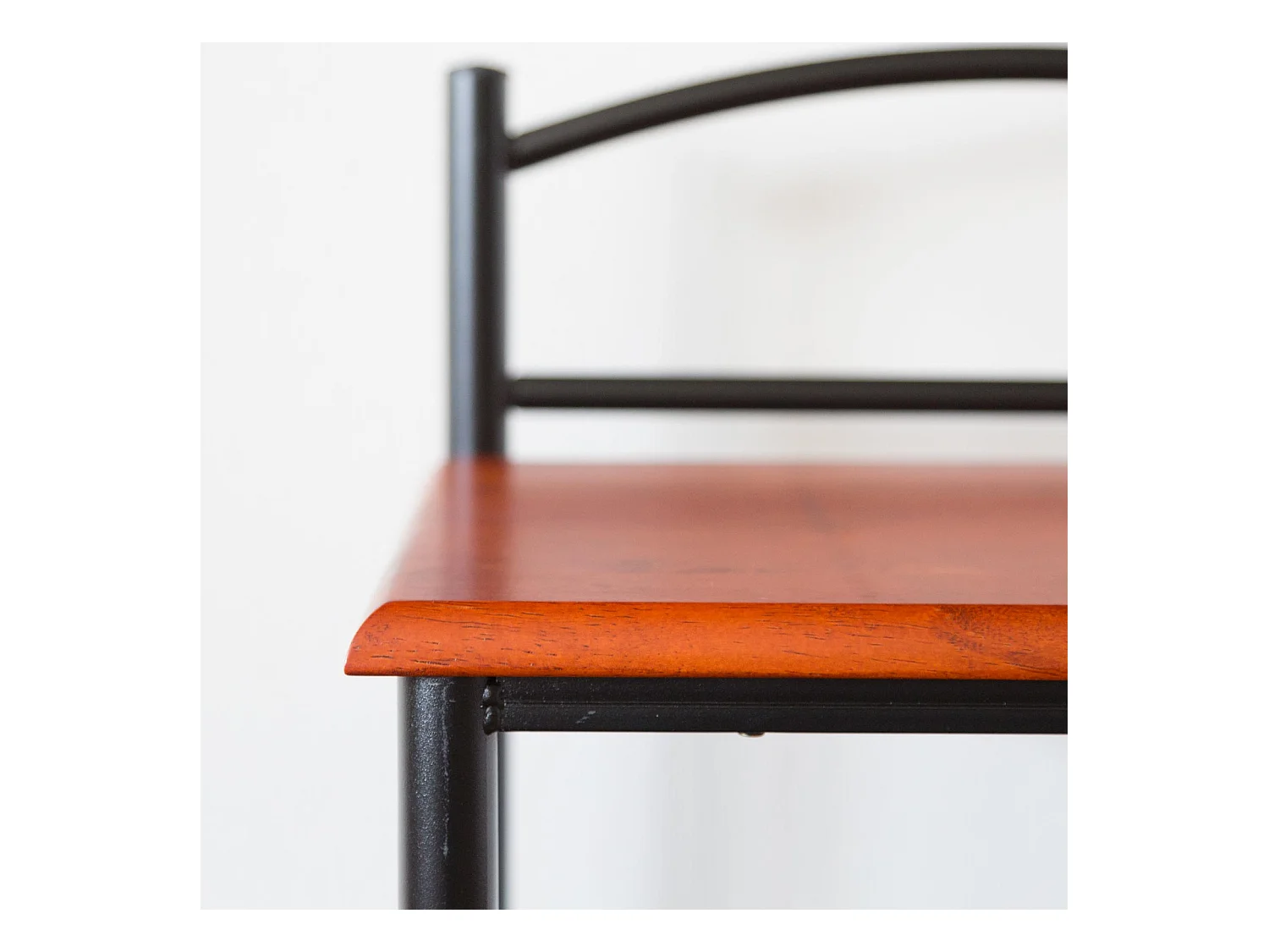 Nachtkastje 64x40x33 cm Zwart