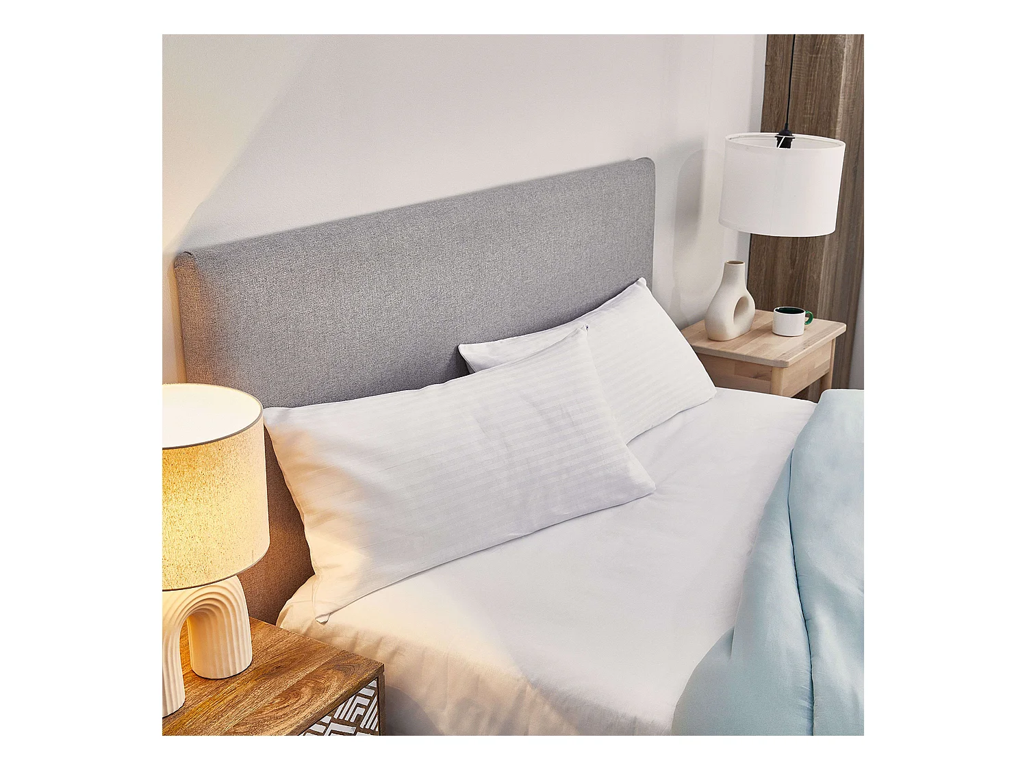 Funda almohada blanca 100% algodón antiencogimiento 75x40 cm con cremallera