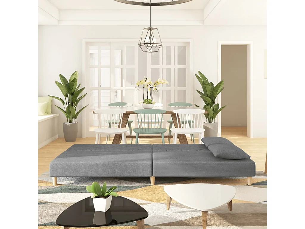 Sofá cama de 2 plazas con dos almohadas de tela gris claro