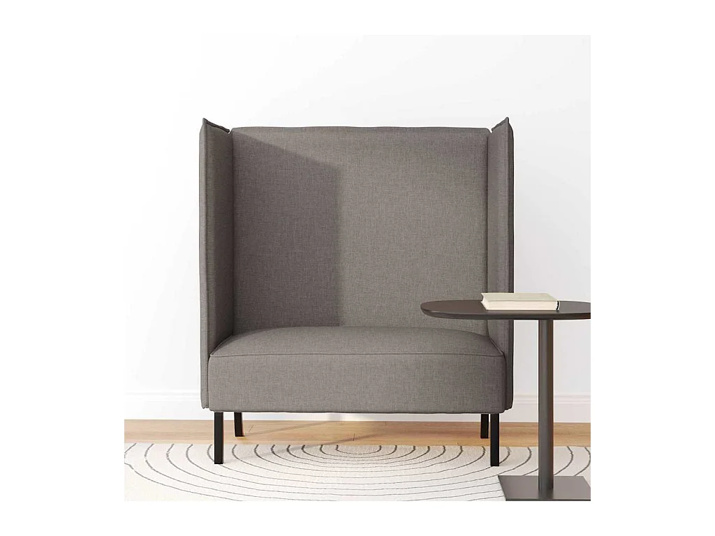 Divano con schienale alto in tessuto color tortora 109 x 56 x 121 cm