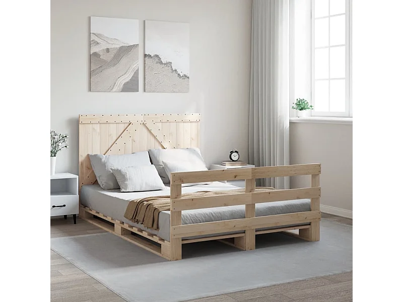 Bedframe zonder matras met massief houten hoofdeinde