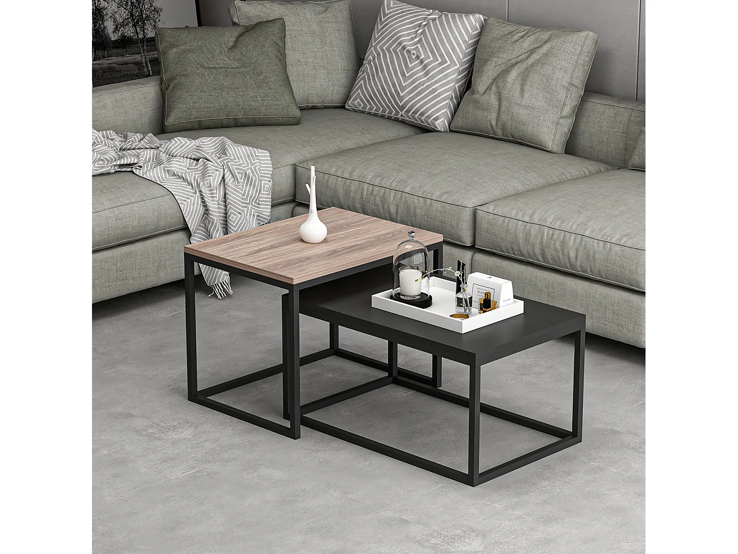 Set de 2 tables basses Aabenraa gigognes rectangulaires effet chêne / noir mat [en.casa]