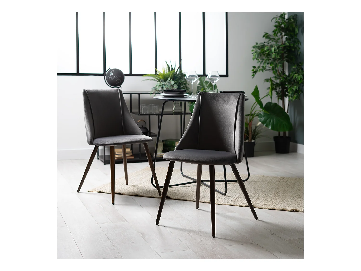 Lot De 2 Chaise De Salle À Manger Velours Gris Pieds En Métal Imitation Noyer Style Scandinave