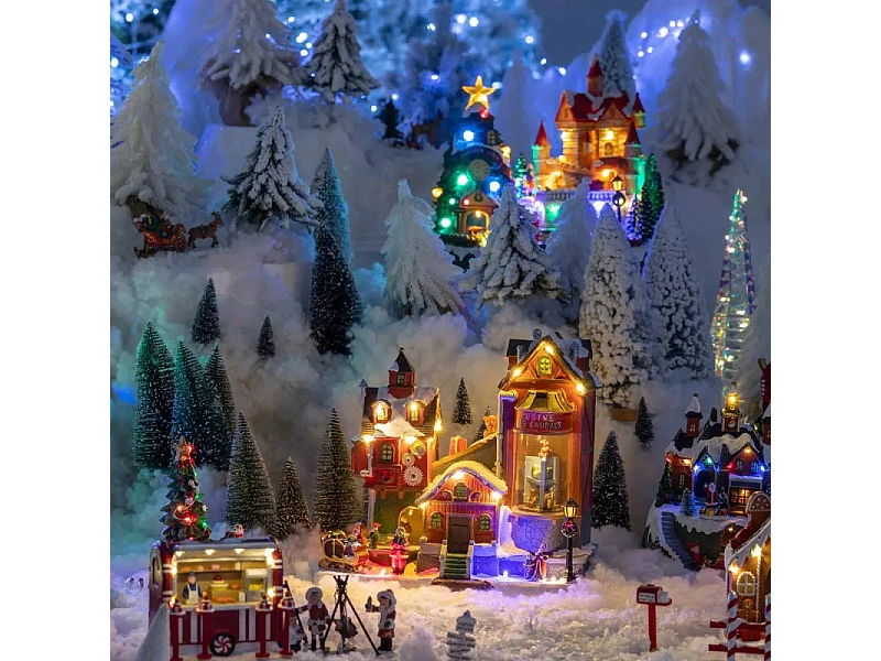 Village de Noël lumineux, animé et musical La Fabrique de Cadeaux en Laponie