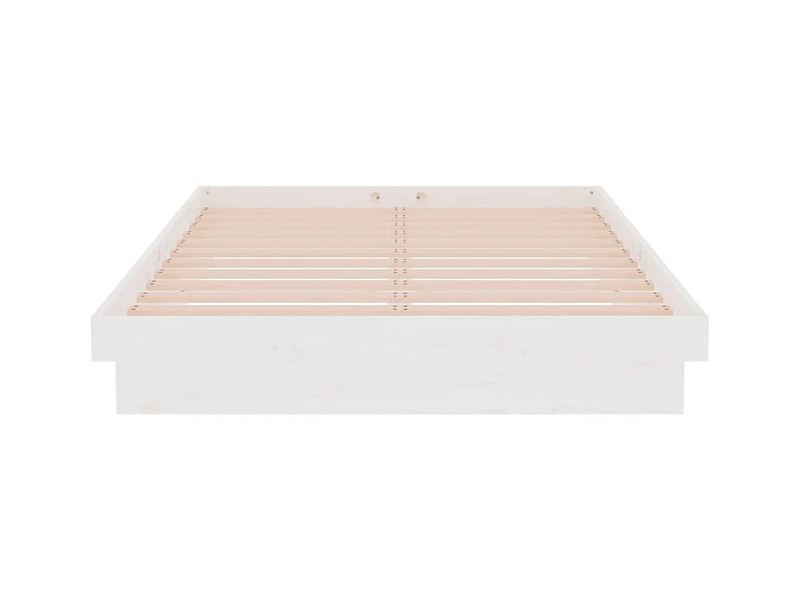 Weißer Massivholzbettrahmen ohne Matratze