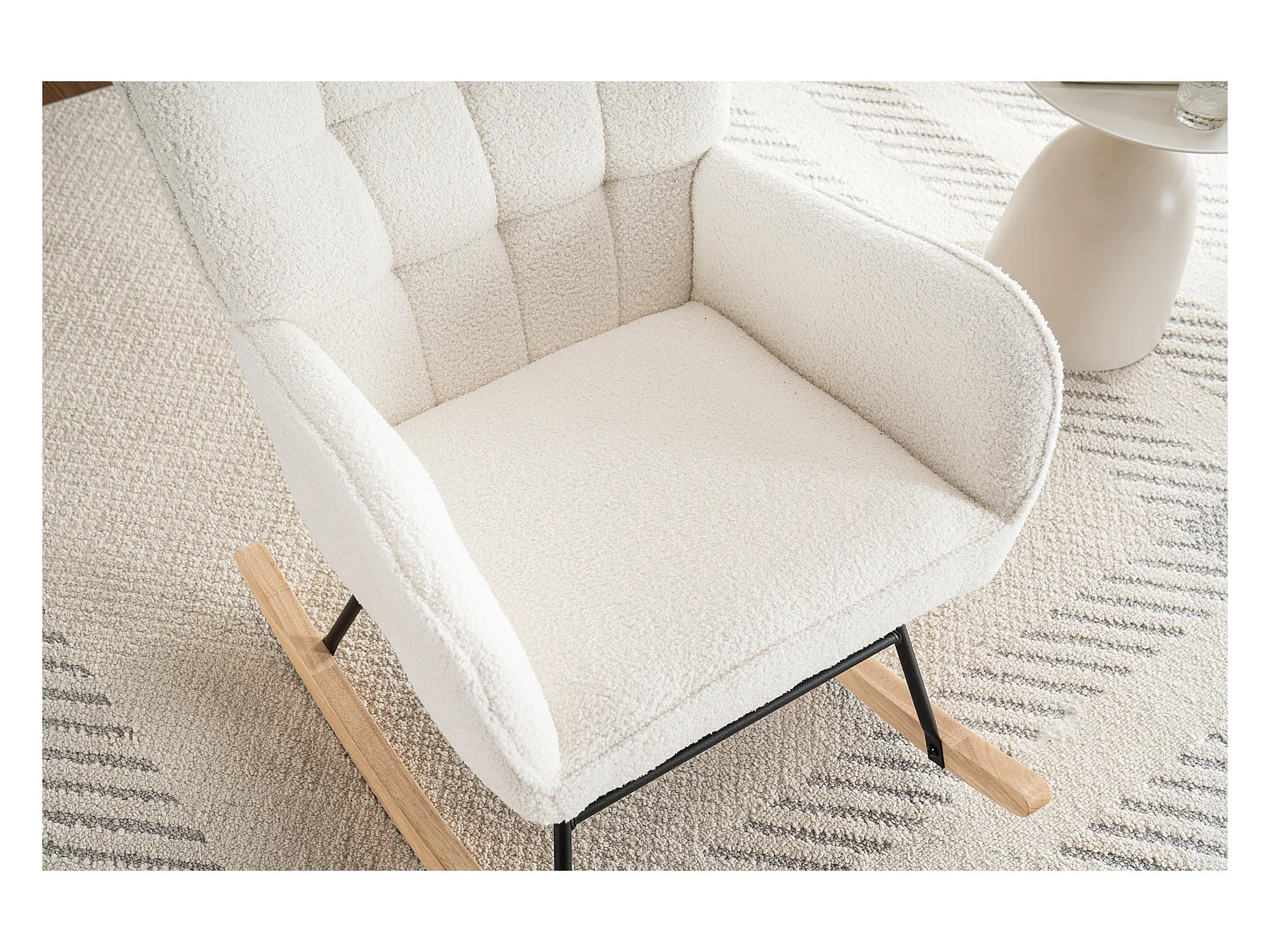 Poltrona de balanço branca, design ergonómico, base em borracha robusta, branca