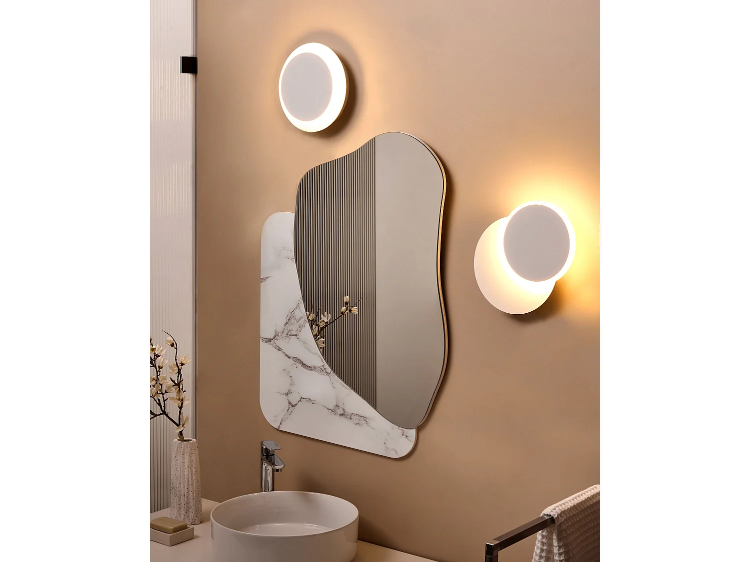Set of 2 Wall Lamps SEMNON White Metal LED