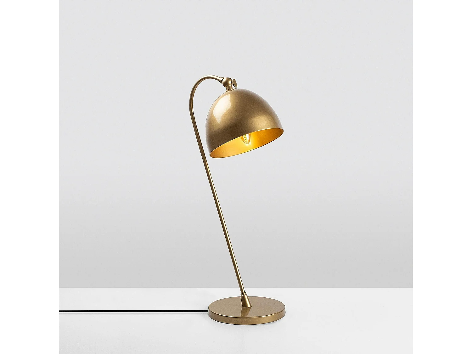 Lampe de chevet vintage cuivrée, abat-jour rond orientable SILE