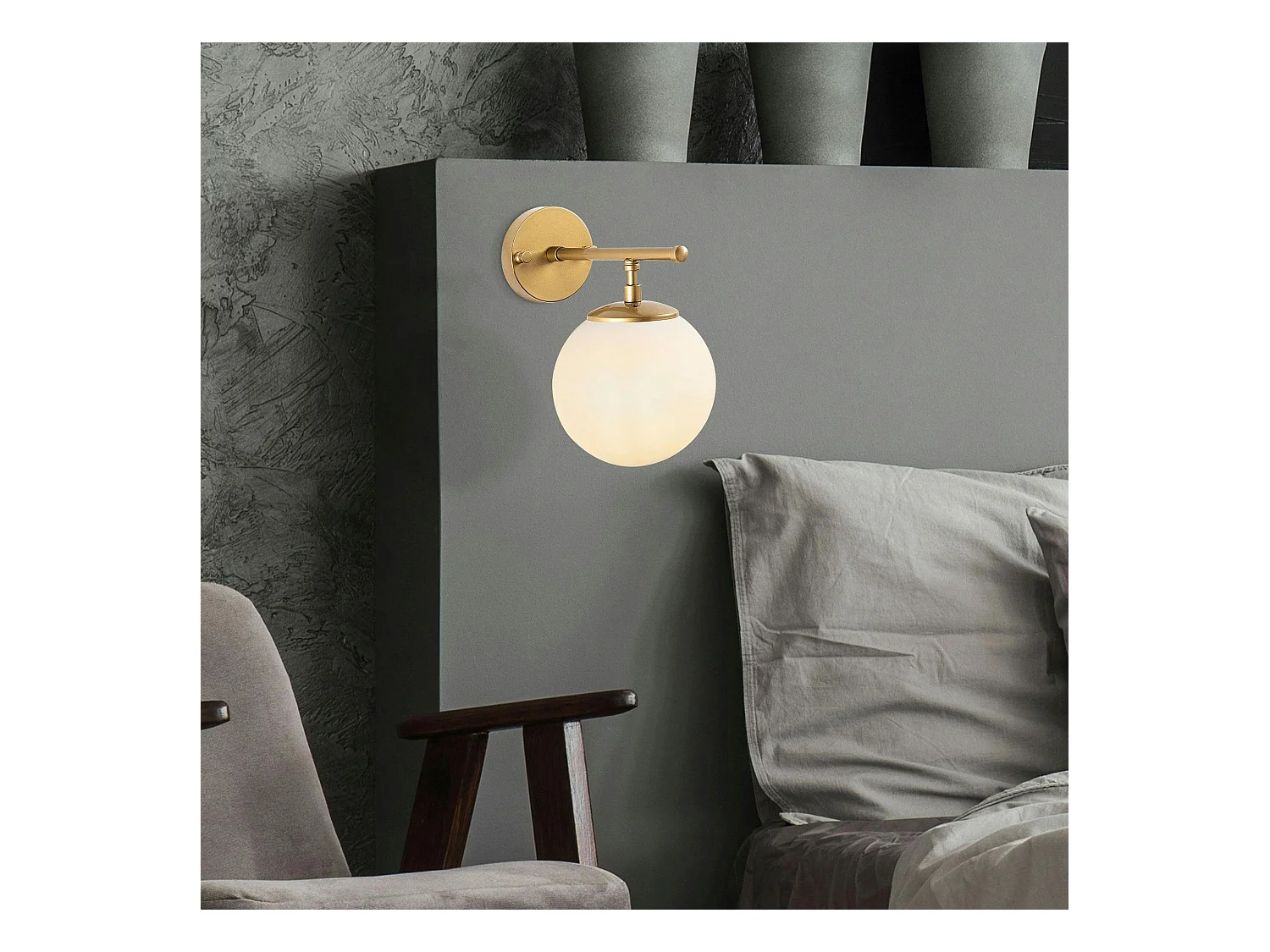 Applique murale art déco dorée, globe blanc sur tige SIERRE