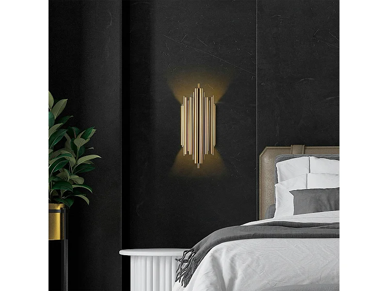 Applique design dorée, structure graphique H. 50 cm SFAX