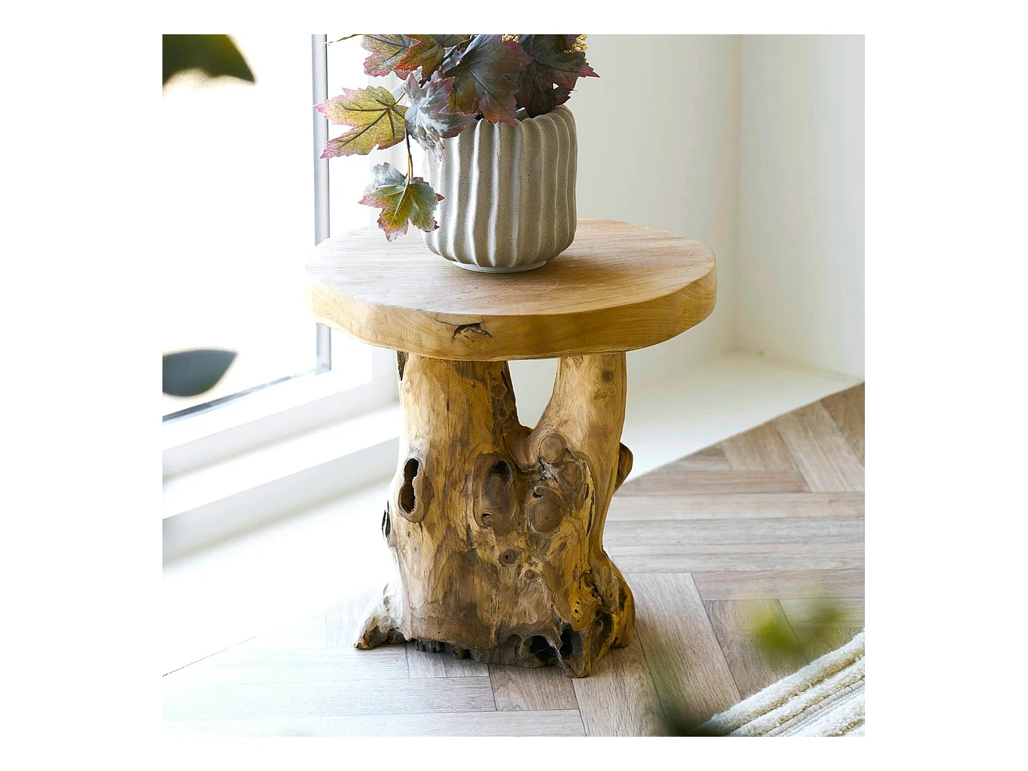 Petite table de salon en teck Ø40 cm, style exotique ARIZONA