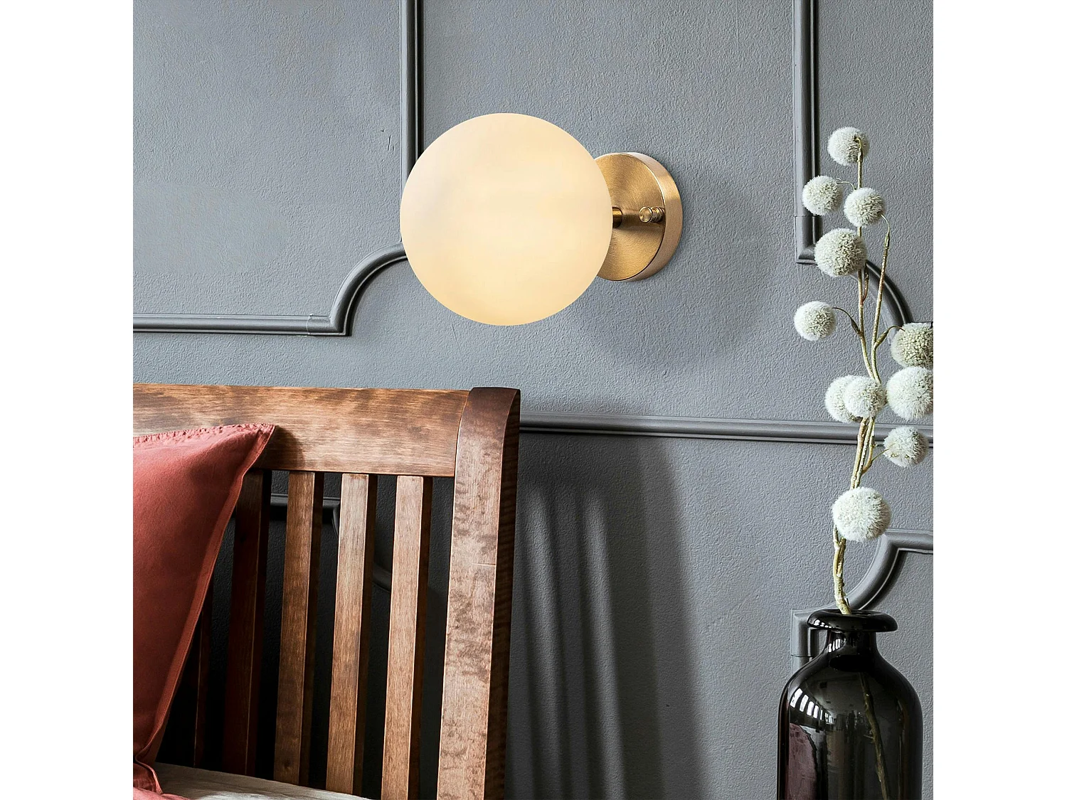 Applique murale moderne, globe blanc socle doré SIERRE