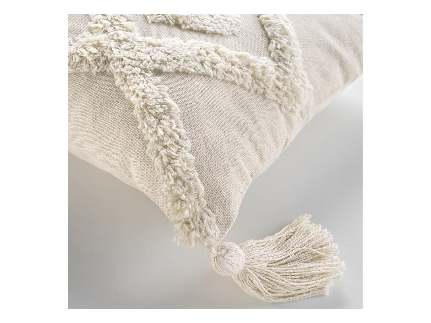 Coussin Déco Tufté à Pompons "Inca" 30x50cm Beige