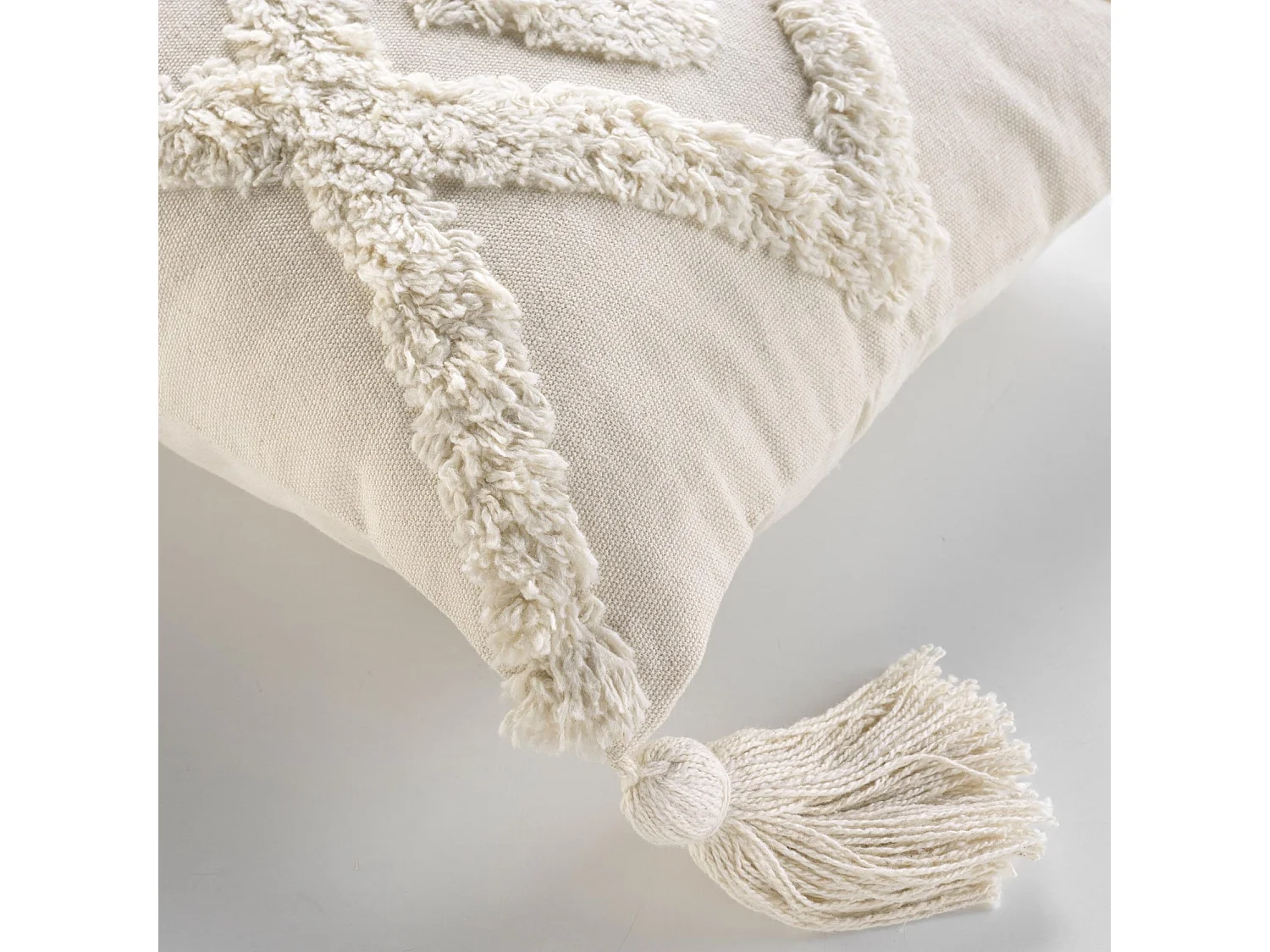 Coussin Déco Tufté à Pompons "Inca" 30x50cm Beige