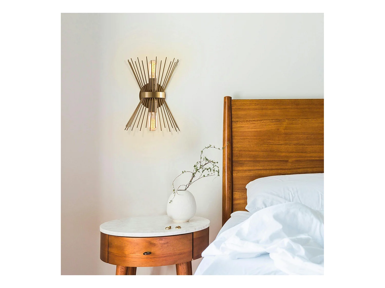 Applique murale design dorée, forme sablier SINOP