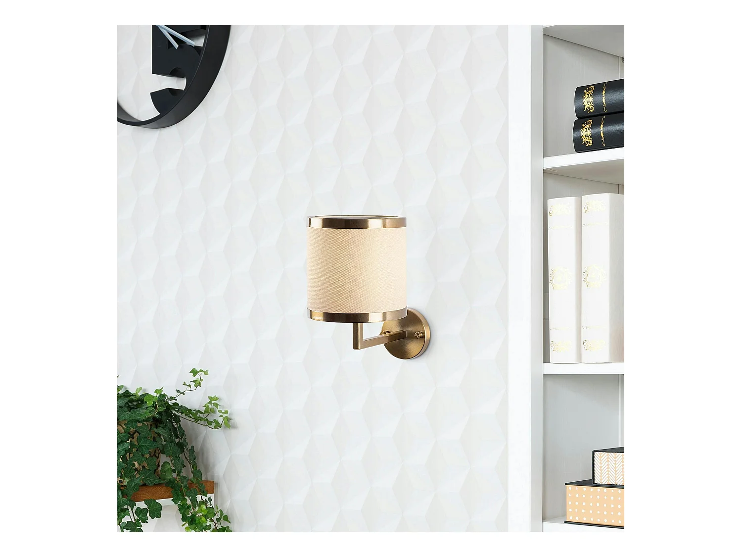 Applique murale moderne, abat-jour écru bord métal ZURICH