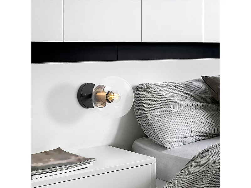 Applique murale moderne, globe transparent douille dorée SIERRE