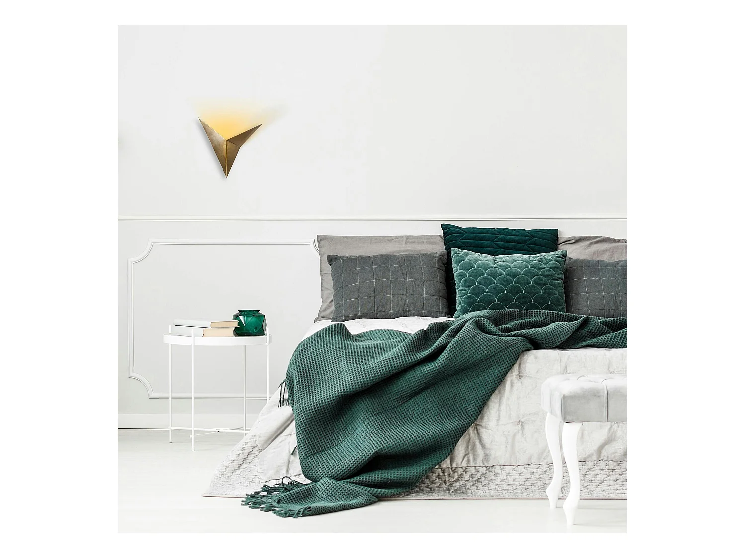 Applique murale design dorée, origami triangulaire SFAX