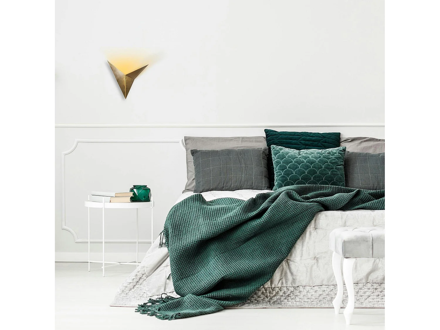 Applique murale design dorée, origami triangulaire SFAX