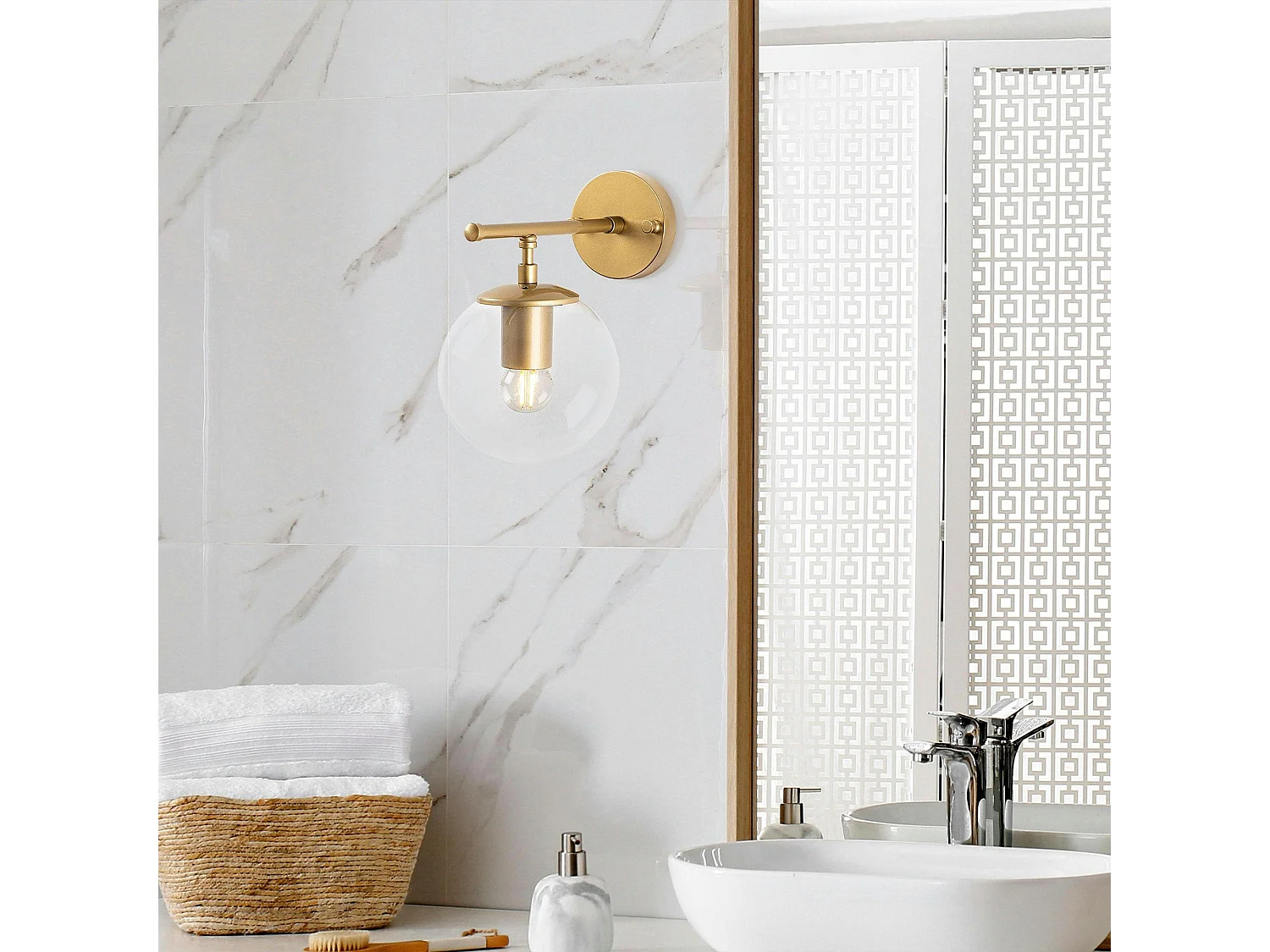 Applique murale moderne dorée, globe verre sur tige SIERRE