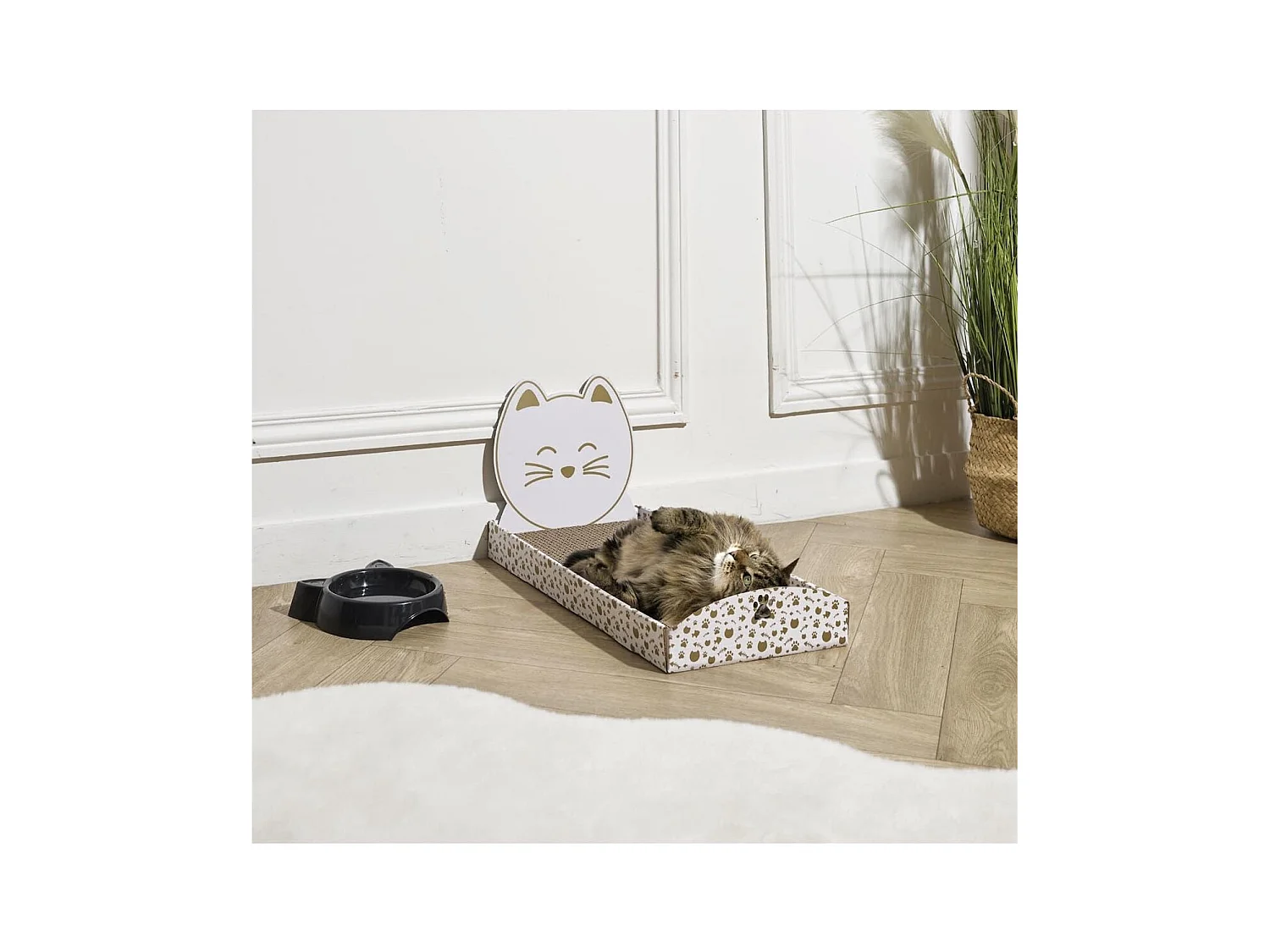 Griffoir pour chat en forme de lit avec tête de lit déco chat