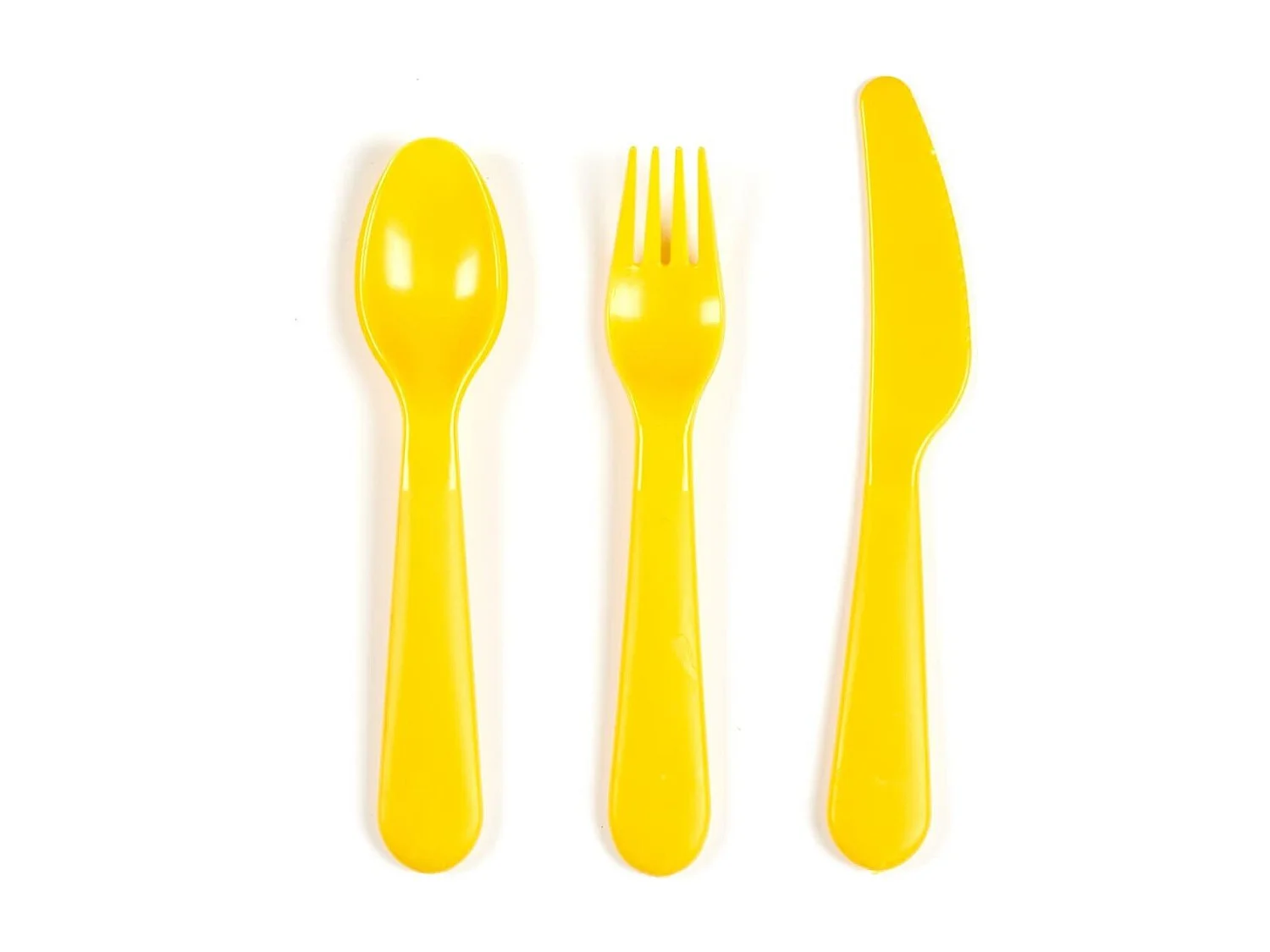 Boite de 12 couverts en plastique réutilisable au coloris vert, jaune et beige