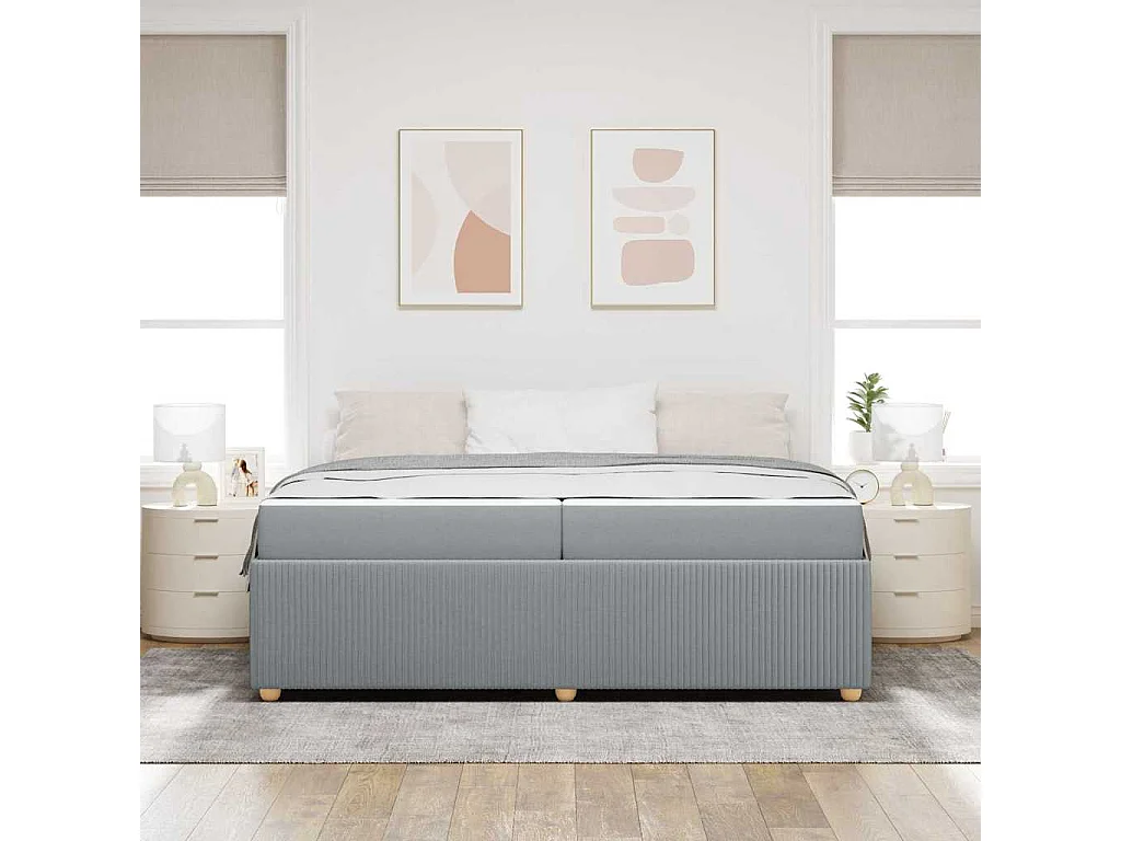 Cadre de lit avec matelas Gris clair 200 x 200 cm tissu