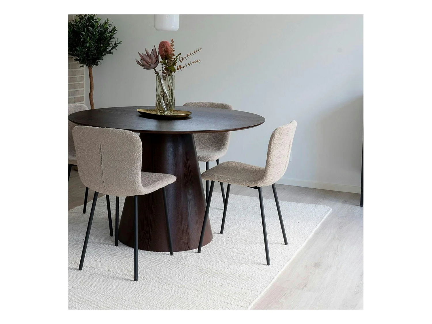 Chaise bouclette beige pieds métal noir (lot de 2) LOTA