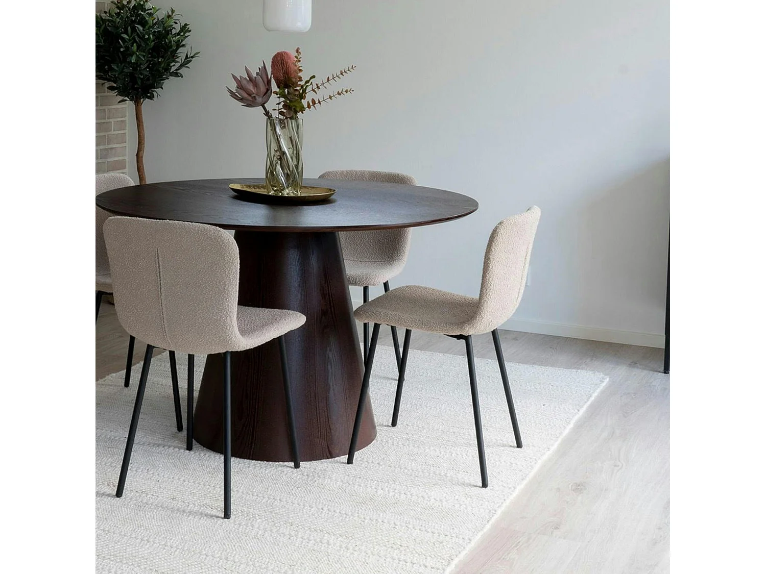 Chaise bouclette beige pieds métal noir (lot de 2) LOTA