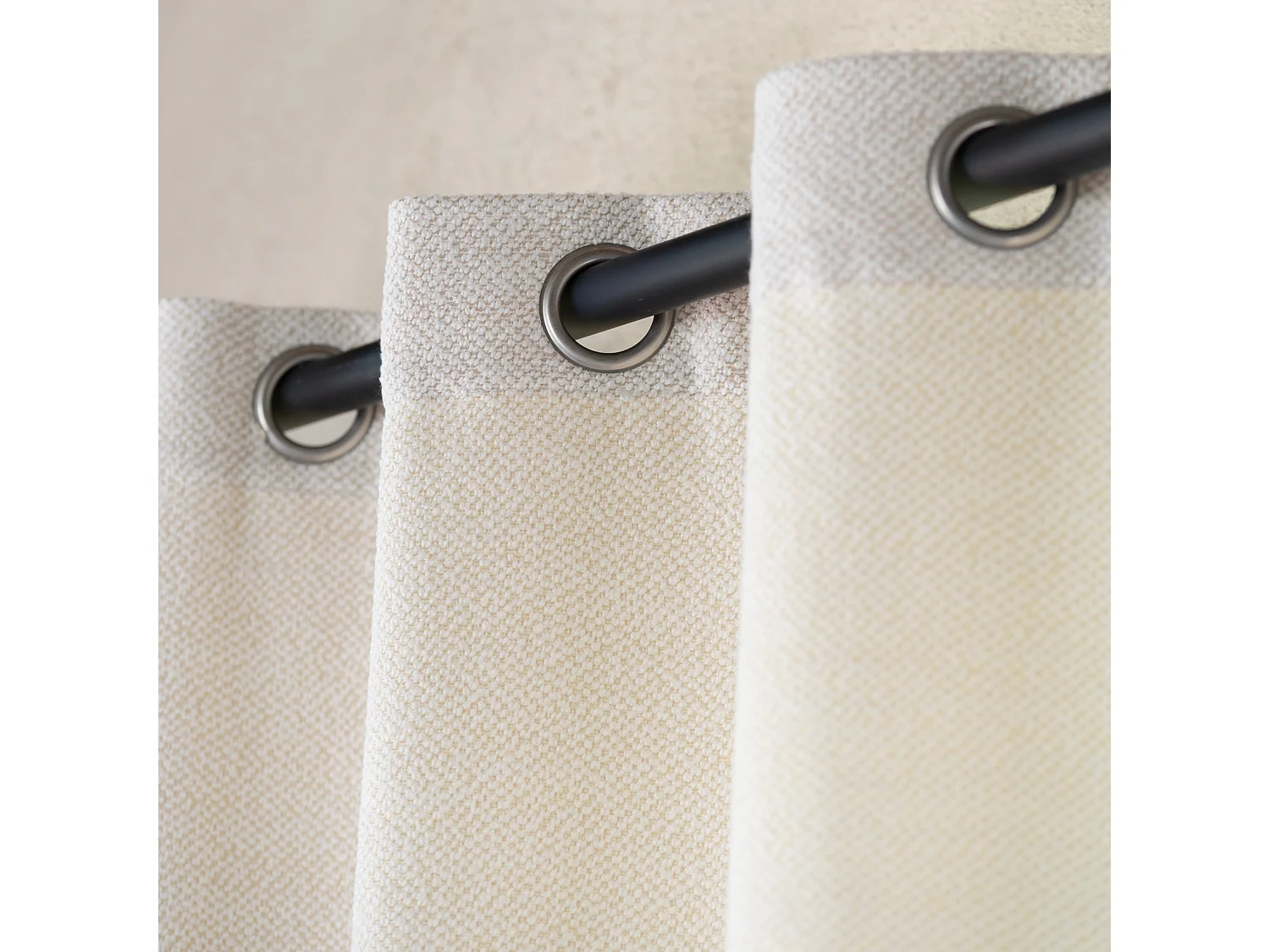 Blickdichter Schlaufenvorhang