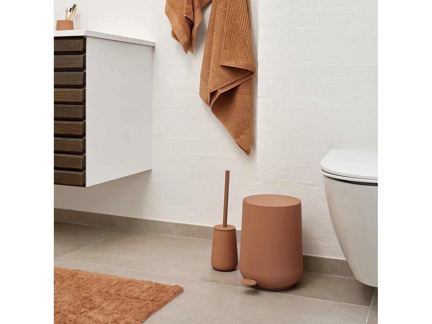 Cepillo de baño de gres y acero