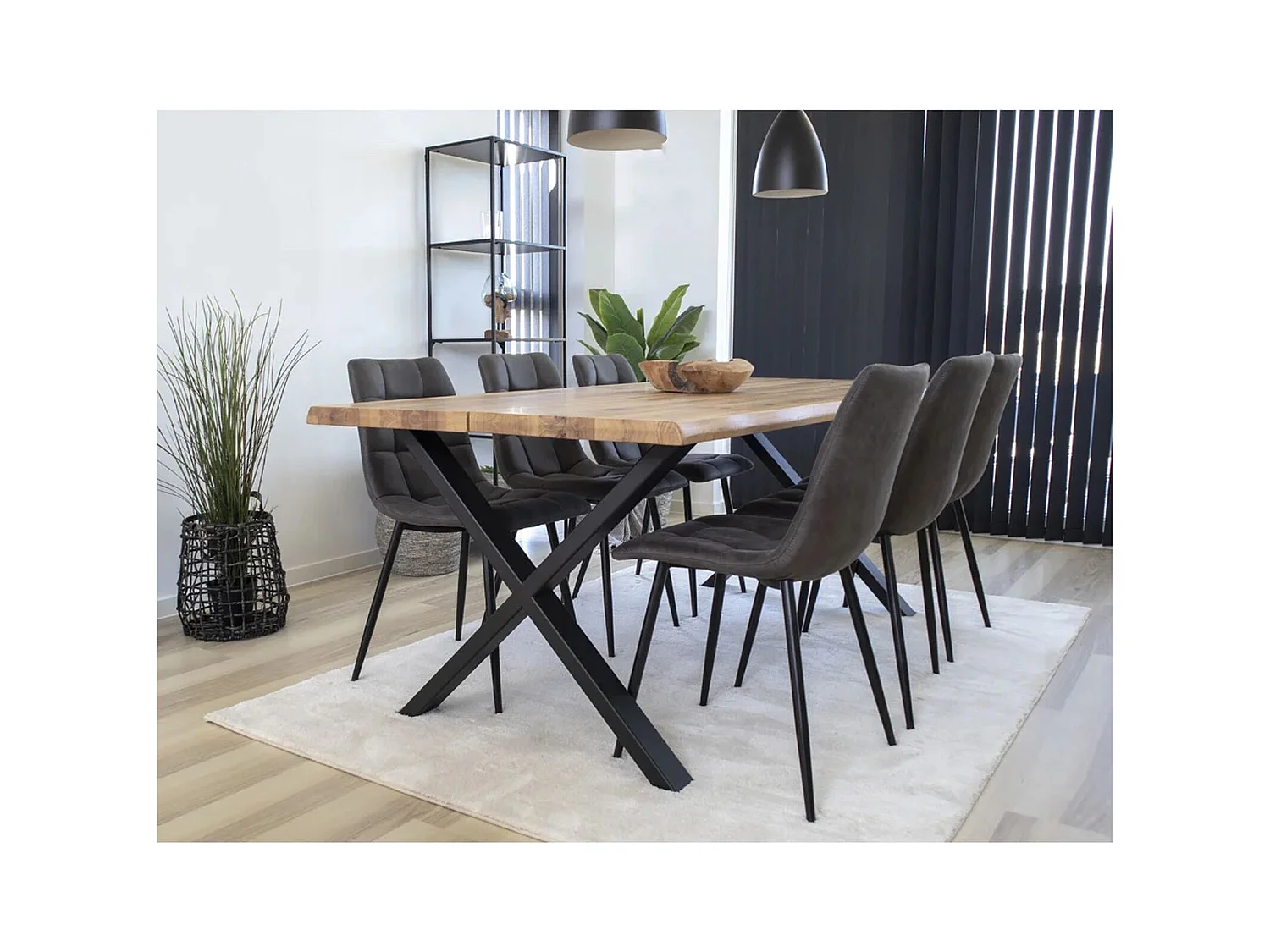 2 chaises de salle à manger en microfibre gris avec pieds noirs