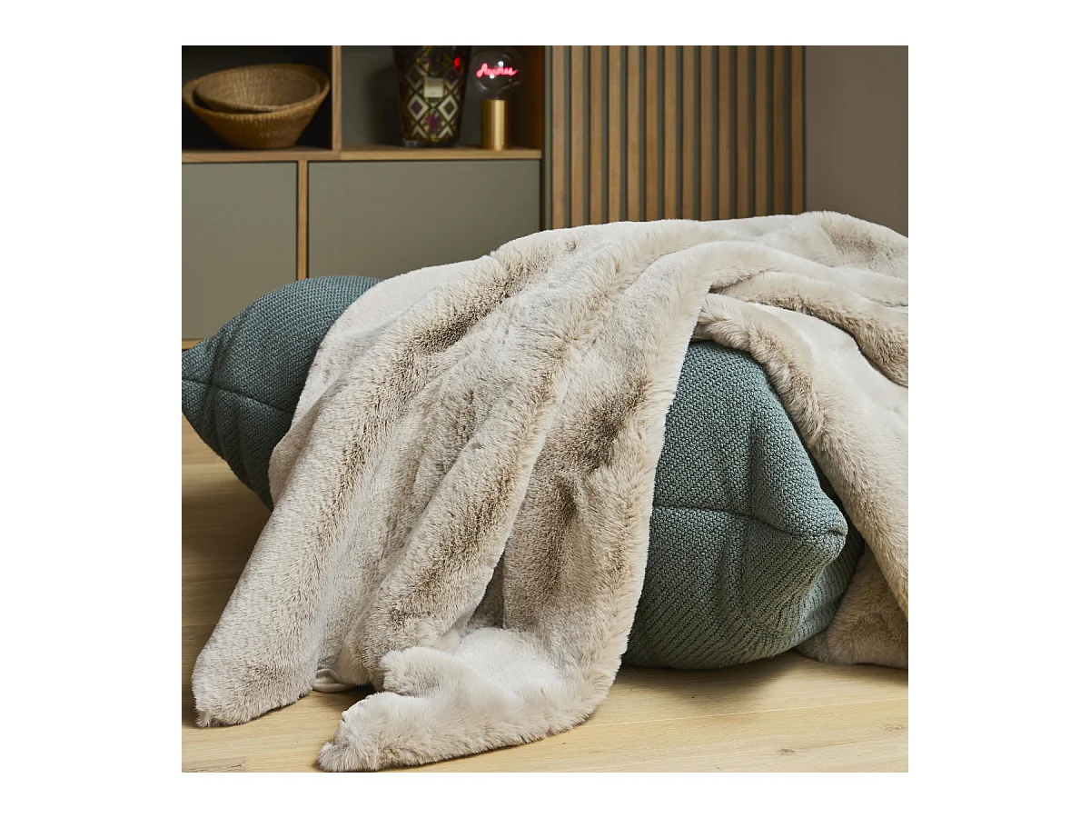 Plaid fausse fourrure 130x180 cm