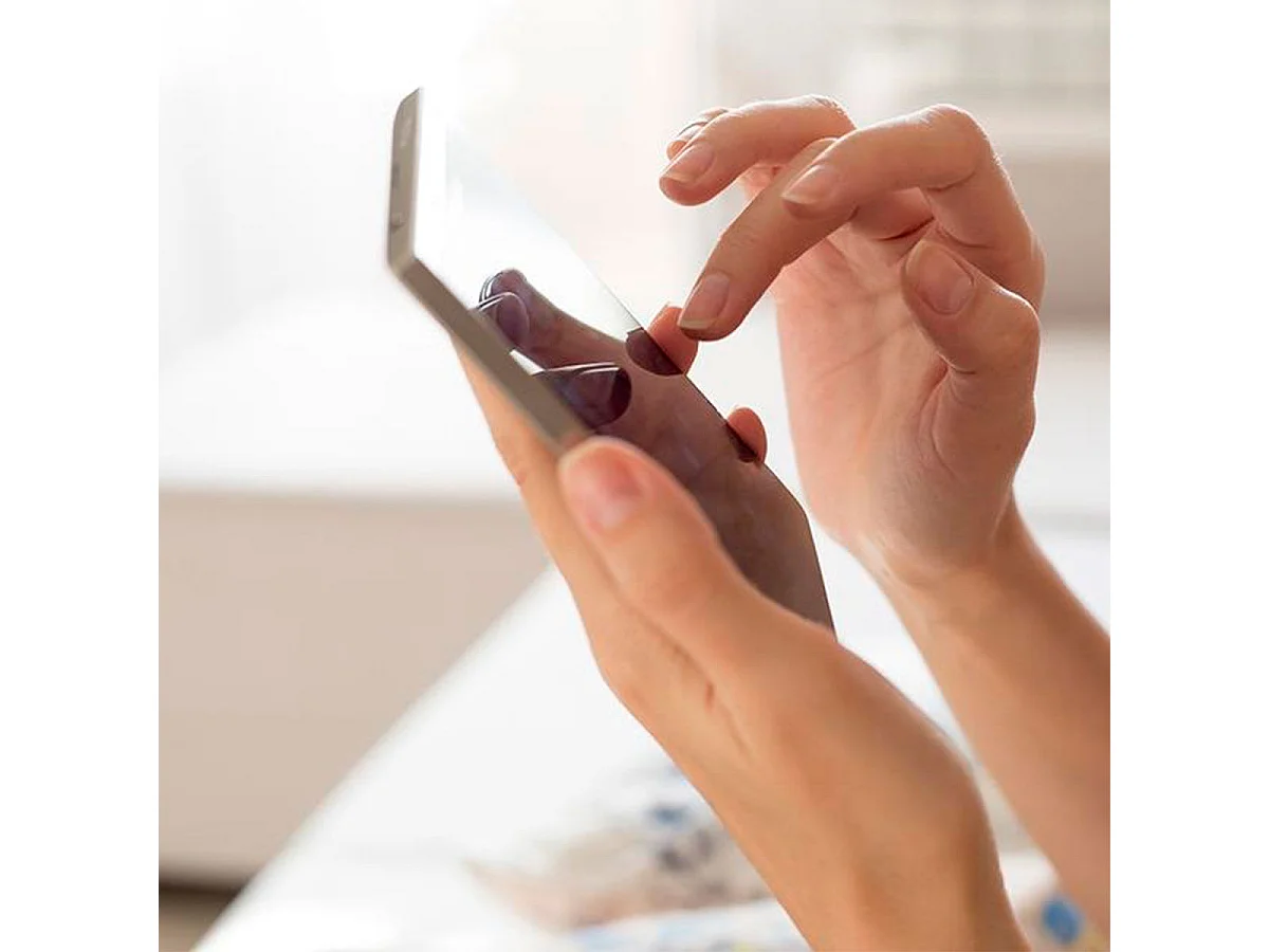 Radiador Cecotec Ready Warm 6650 1000W cristal con wifi blanco