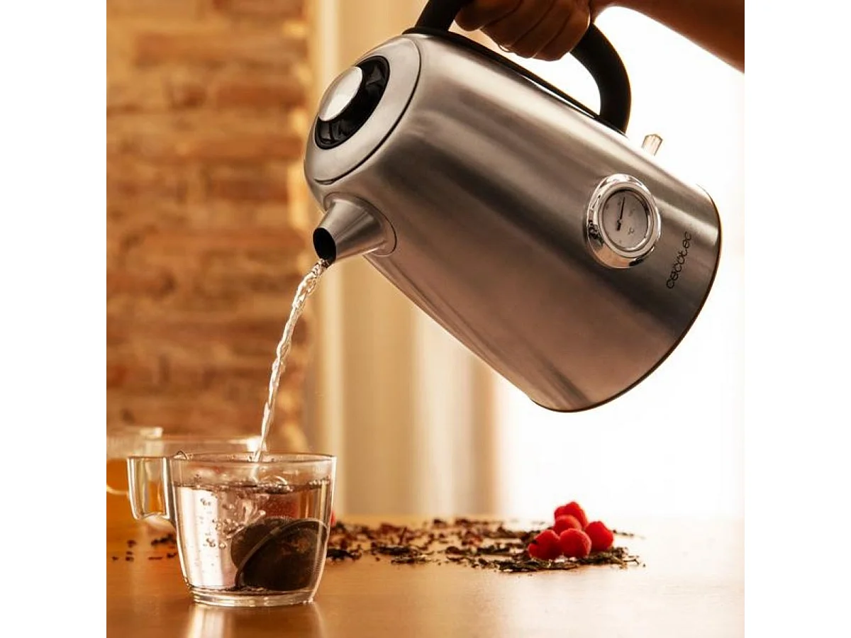 Hervidor de agua Cecotec Thermosense 620 Vintage 2200W 1,7L inox