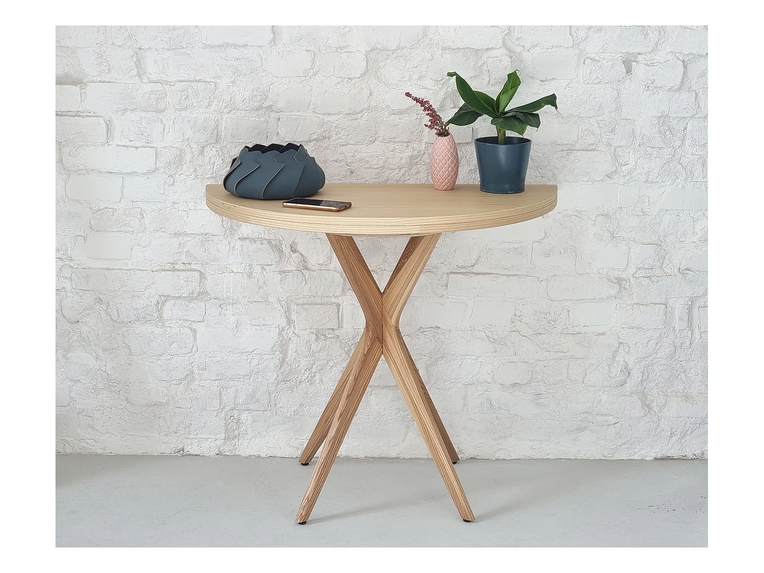 Table de salle à manger demi-ronde extensible 90 cm Jubi noyer