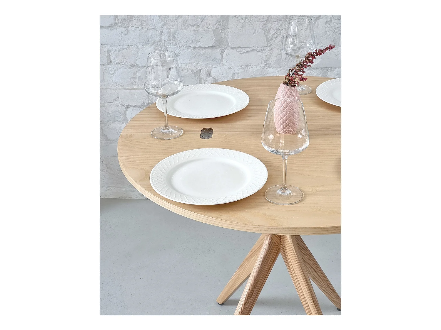 Table de salle à manger demi-ronde extensible 90 cm Jubi noyer