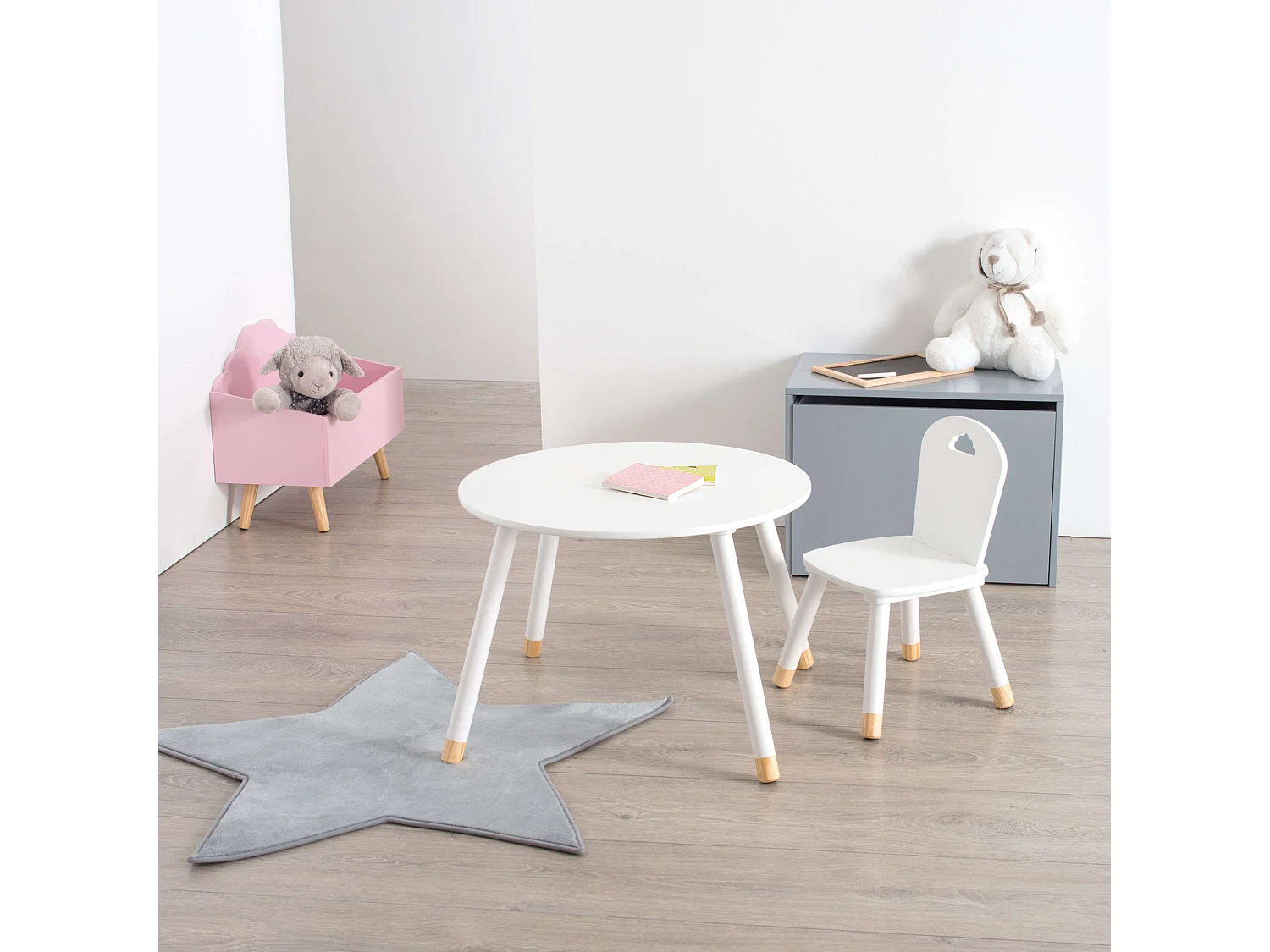 Pacote de mesa infantil e cadeira combinando em melamina Douceur na cor branca