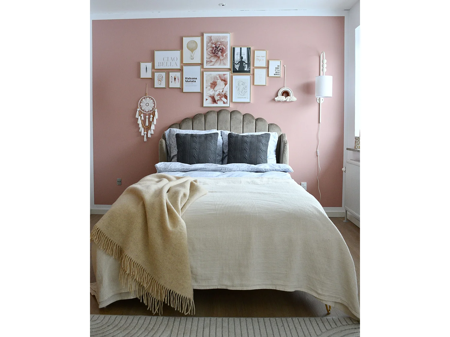 Bed Velvet AMBILLOU 120 x 200 cm (EU Small Double) Taupe