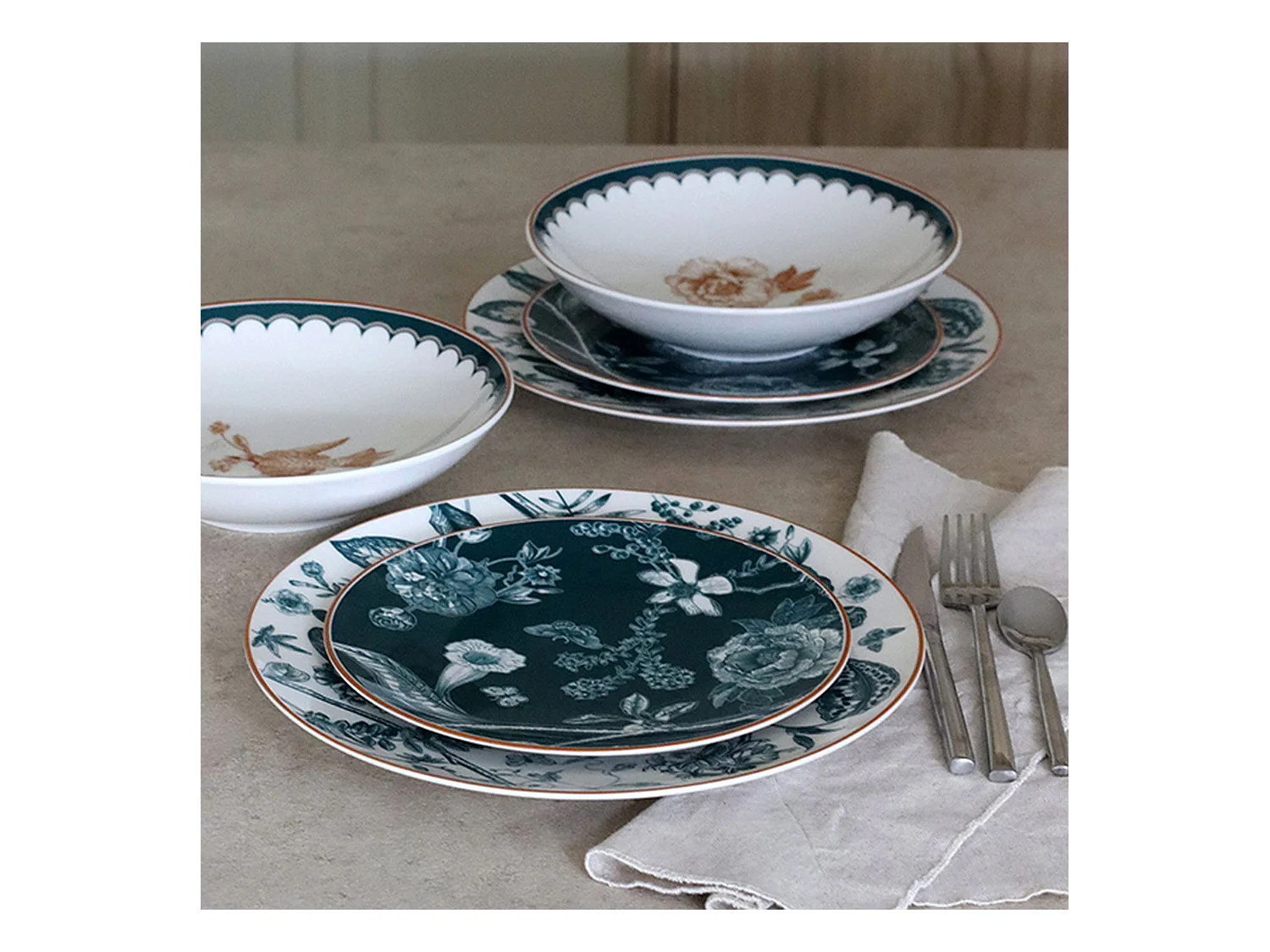 Novastyl - Lot 36 Assiettes Botanic En Porcelaine